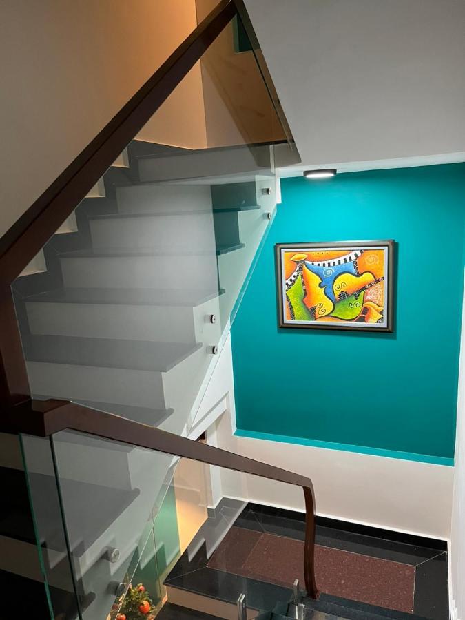 דירות דה לאט Cuti House מראה חיצוני תמונה